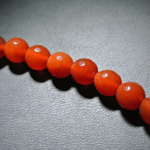 10 perles en pierre fine cornaline rondes facettée 8 mm