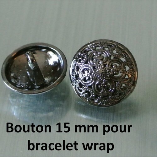 Un joli fermoir bouton en métal gunmetal tête champignon forme arrondie 15 mm évidée motif arabesques, trou d'accroche 2 mm