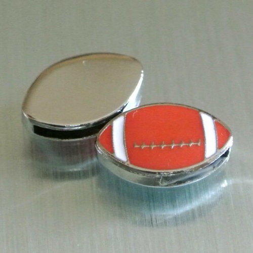 2 perles passants en forme de ballon de rugby en émail rouge et blanc, 16 x 10 mm, pour cordon plat d'épaisseur 9 x 2 mm maximum