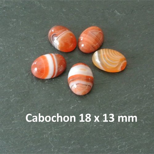2 cabochons ovales 18 x 13 x 5 mm, pierre fine bombée onyx agate orange stries variées base plate