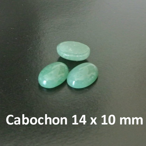 2 cabochons ovales 14 x 10 x 5 mm, pierre fine bombée aventurine verte, base plate