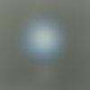2 cabochons ronds 14 mm (a), dôme bombé en verre, motifs kaléidoscope, tons blanc, blanc, bleu et noir