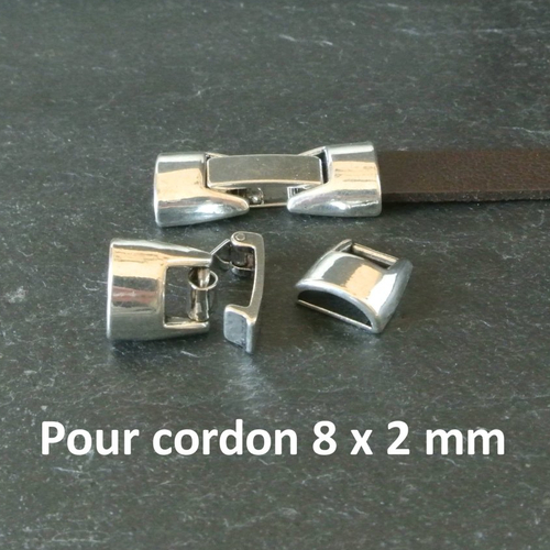 Fermoir à crochet clip pour cordon cuir plat, métal argenté, trou semi-elliptique : 8 x 3 mm pour cordon 8 x 2 mm