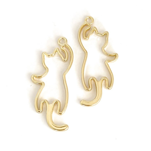 2 breloques métal doré en forme contour de chat, anneau d’accroche, longueur : 4,5 cm
