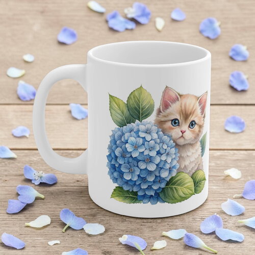 Mug chaton & hortensias bleus – tasse aquarelle enchantée, cadeau pour cat mom & passionnés de fleurs