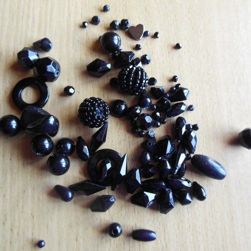 Perles en mélanges noir