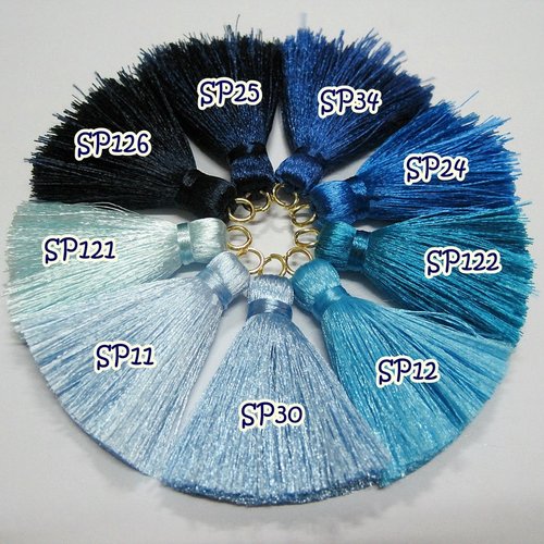 Gland pompon coloris bleu