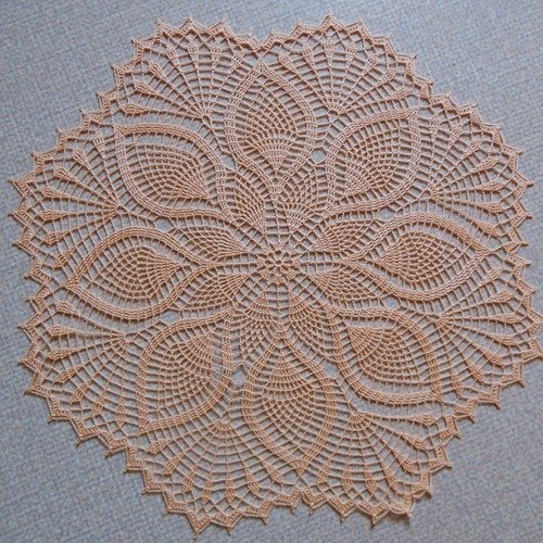 Napperon crochet  "jacinthe"