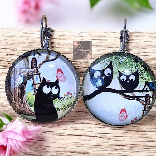 Boucles d'oreilles dépareillées cabochon "le chat et les hiboux"