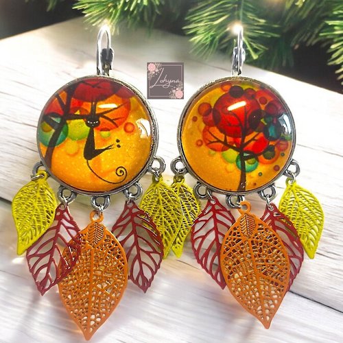 Boucles d'oreilles dépareillées cabochon "le chat et l'automne"