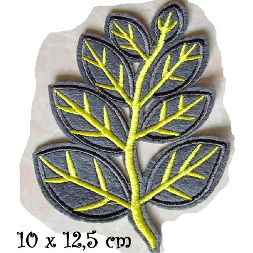 Écusson patch brodé thermocollant ** 10 x 12,5 cm ** feuille arbre nature, gris céladon, jaune d'or - applique à repasser