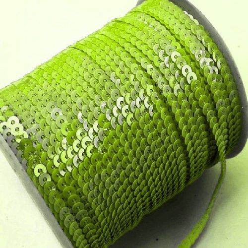 Ruban galon paillette sequin rond ** 6 mm ** vert tilleul - vendu au mètre