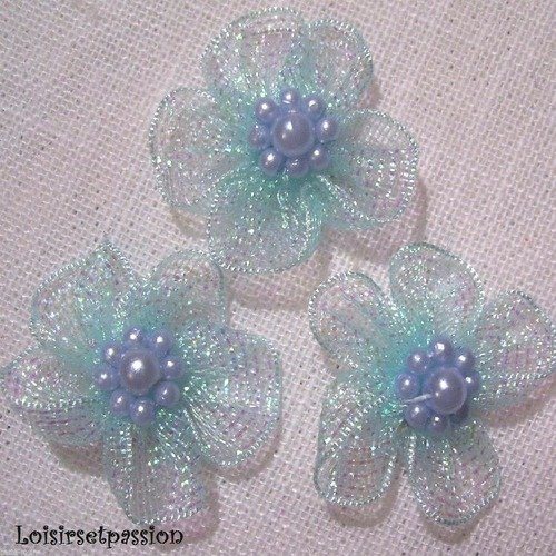 Applique fleur, coeur perle, en ruban organza irisé scintillant, bleu ciel ** 30 mm ** à coudre ou à coller, vendu à l'unité - f06