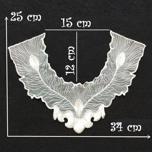 CD21 BLANC CRÈME ** 32 x 34 cm ** COL DENTELLE PLASTRON APPLIQUE GUIPURE