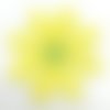 Écusson patch thermocollant - fleur 8 pétales, coeur vert / jaune ** 5,5 x 5,5 cm ** applique à repasser