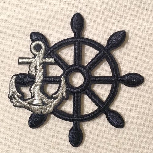Écusson patch - barre gouvernail ancre bateau /  marine argenté ** 8,5 x 8,5 cm ** applique brodée thermocollant - à repasser 