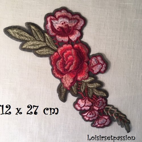 Grand écusson, tige bouquet de fleurs roses rouges ** 12 x 27 cm ** patch brodé thermocollant - applique à repasser - c5616