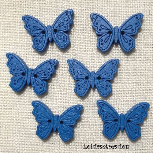 Boutons bois - papillon / bleu ** 25 x 18 mm ** bouton fantaisie 2 trous - vendu à l'unité - bb30