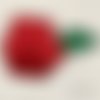 Écusson patch - fleur rouge, feuille verte ** 10 x 7 cm ** applique brodée thermocollante - c136