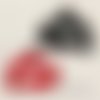 Breloque / charm / pendentif - bouche lèvres sourire, rouge et blanc émaillé métal noir ** 28 x 22  mm ** vendu à l'unité - 179