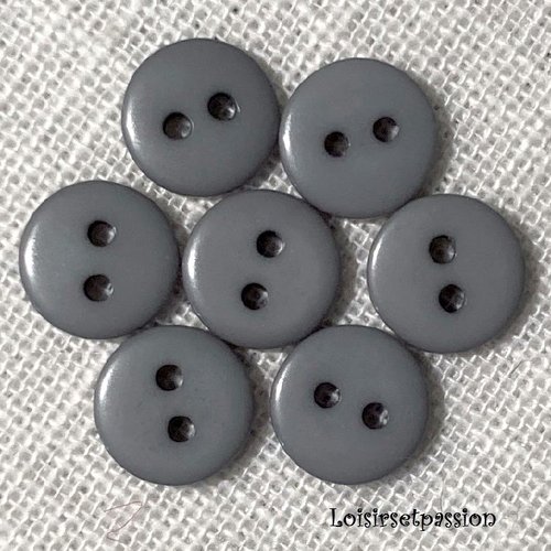 Lot de 8 petits boutons / gris céladon ** 10 mm ** bouton rond en résine - layette couture poupée bébé scrapbooking - br10mm
