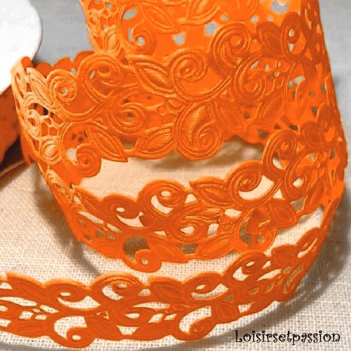 Ruban fantaisie ajouré dentelle arabesque / orange vif ** 22 mm ** aspect plastifié - vendu au mètre