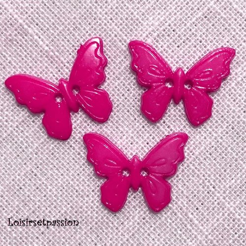 Bouton plat 2 trous en résine - papillon / rose fuchsia ** 23 x 18 mm ** vendu à l'unité - couture - b47