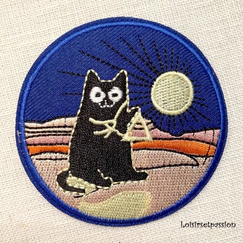 Écusson patch brodé thermocollant - rond bleu, chat noir terre soleil ** 7 cm ** applique à repasser