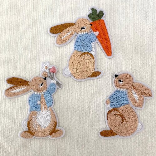 Écusson patch brodé, famille lapin, carotte, fleur - applique brodée thermocollante, à repasser - patch au choix