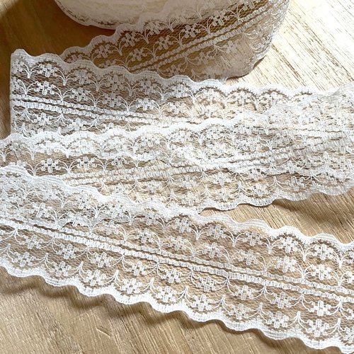 Fine dentelle galon feston double, petites fleurs - écru ** 45 mm ** vendu au mètre - mariage, couture, poupée - d53