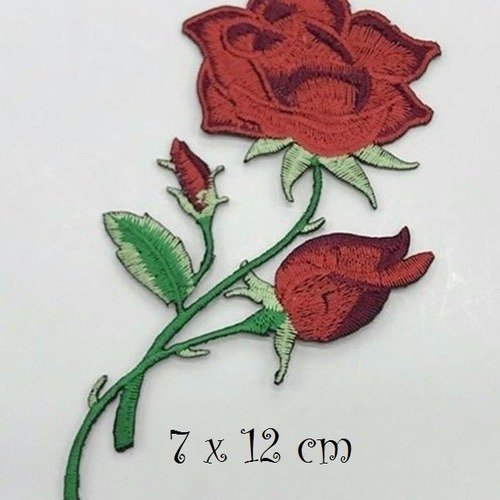 C2334 - fleur rose rouge ** 7 x 12 cm ** applique écusson patch brodé thermocollant