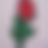 C5565 - tige fleur rose rouge ** 5 x 10 cm ** applique écusson patch brodé thermocollant