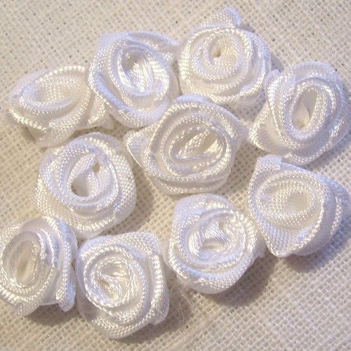 Lot de 10 fleurs roses en ruban satin / blanc ** 15 mm ** f08