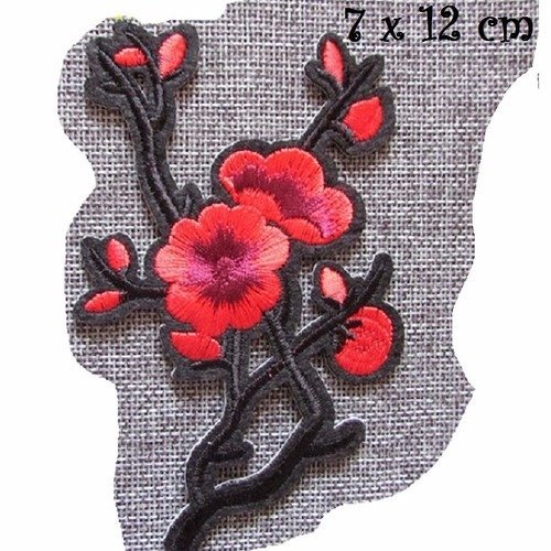 C5100 - fleur rouge noir ** 7 x 12 cm ** applique écusson patch brodé thermocollant