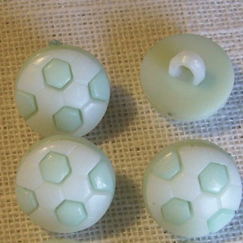 B20 / gris perle ** 13 mm ** ballon de foot - bouton boule tige plastique - vendu à l'unité -  couture