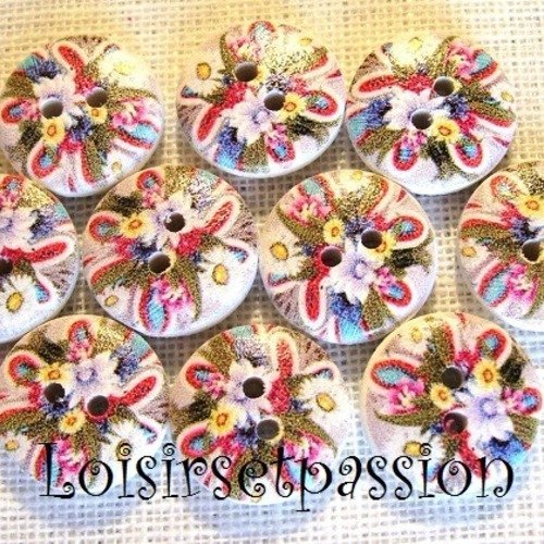 Réf 15/119 ** 15 mm **  bouton rond bois vernis décoré - bouquet de fleurs multicolores - couture tricot