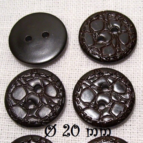 T5/05 ** 20 mm **  bouton imitation cuir marron - couture tricot scrapbooking