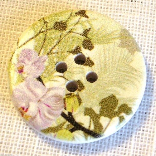 30/122 ** 3 cm / 30 mm **  bouton rond bois vernis décoré - fleur de cerisier - couture mode vintage