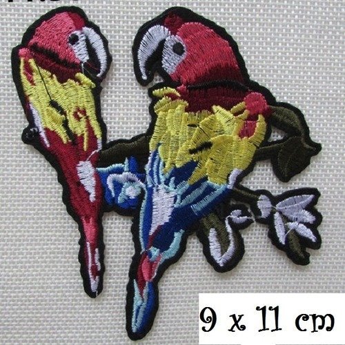 Écusson patch - couple oiseau perroquet ** 9 x 11 cm ** applique brodée thermocollante