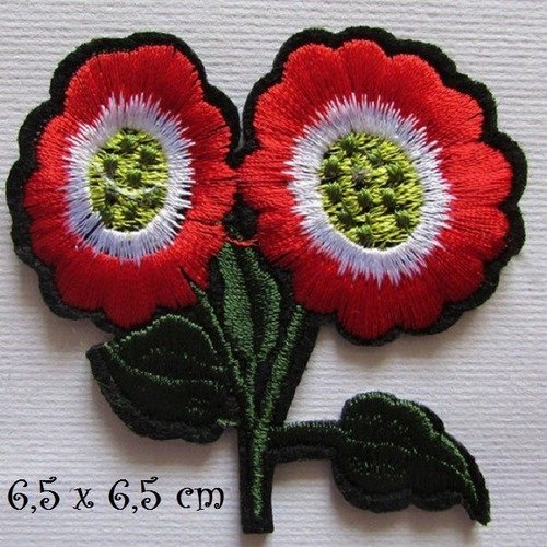 C5124 - tige fleur double rouge ** 6,5 x 6,5 cm ** applique écusson patch brodé thermocollant