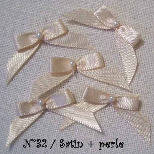 112  / chair - petit noeud en ruban satin et perle n°32 ** 25 x 25 mm ** vendu à l'unité