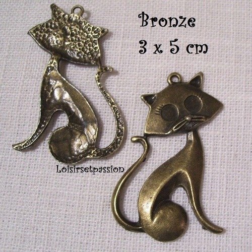 411 - breloque / charm - grand chat assis ** 3 x 5 cm ** bronze - vendu à l'unité