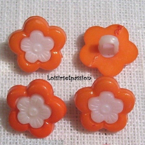 B17 / orange - bouton fantaisie fleur coeur blanc ** 15 mm ** tige plastique - vendu à l'unité