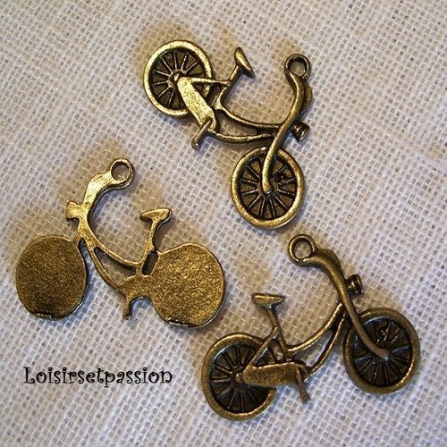 018 - breloque / charm - bicyclette vélo ** 25 x 20 mm ** bronze - vendu à l'unité