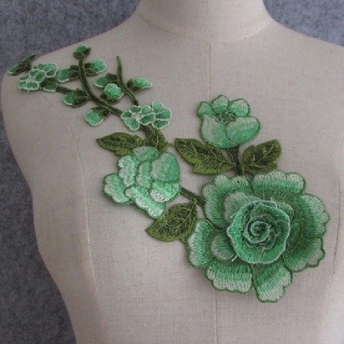 Grande applique fleur 3d brodée - vert clair ** 13 x 30 cm ** fleur rose et feuille - acd46 