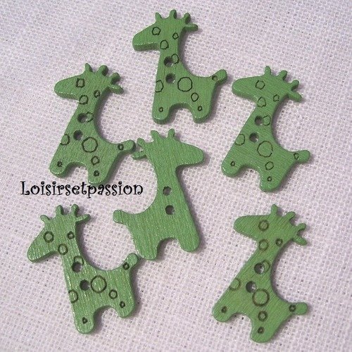 B35 / vert - bouton bois, girafe,  20 x 25 mm, bouton fantaisie 2 trous - vendu à l'unité