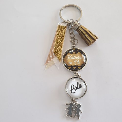 Porte clés maîtresse personnalisé avec prénom de l’élève,"une maîtresse en or"