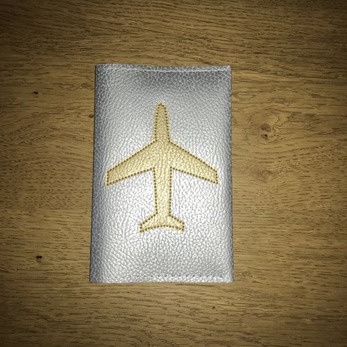 Protège passeport avion or/argent