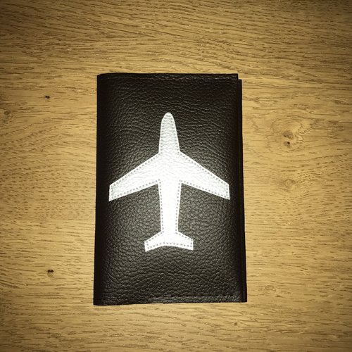 Protège passeport avion argent/ébène