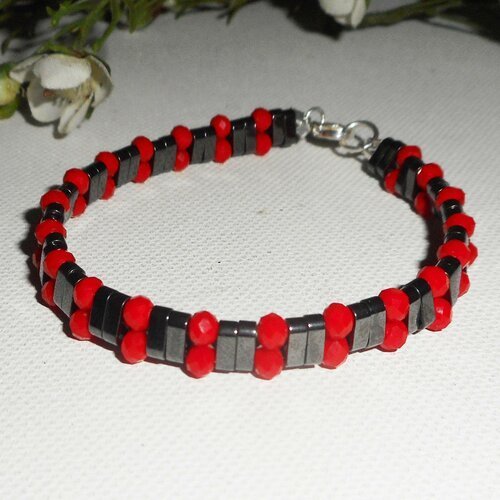 Bracelet en pierres d'hématite avec perles en cristal rouge et argent 925 